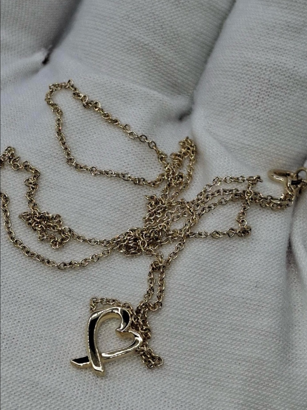 Tiffany & Co. 18k Paloma Picasso Loving Heart Vintage Necklace